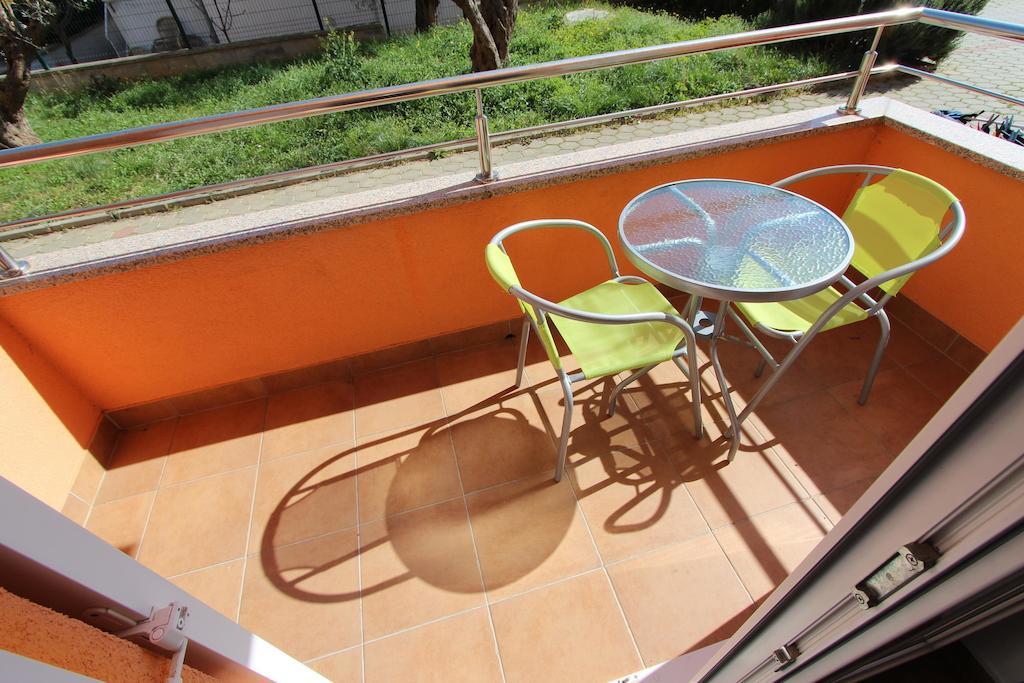 Apartments Hanna โรวีน ภายนอก รูปภาพ